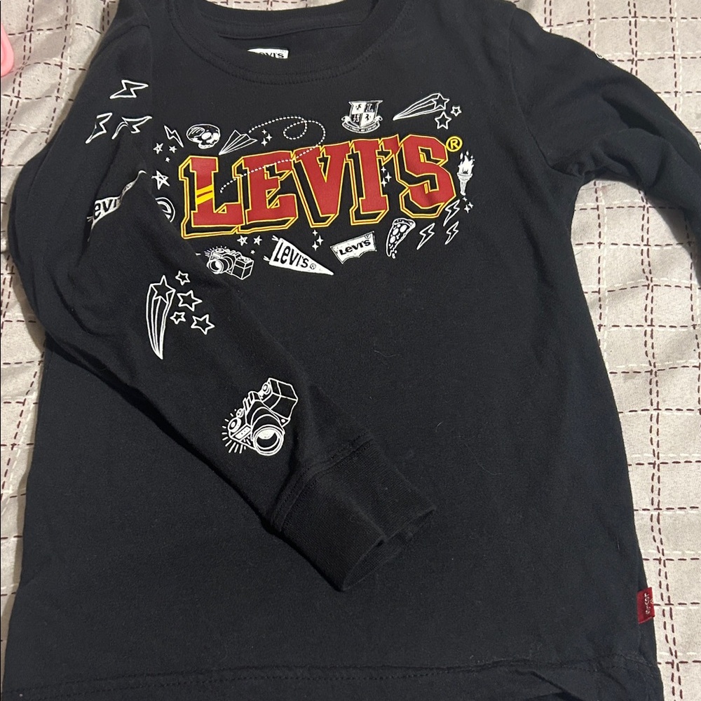 Levi's Kids Black and Red Graphic Long Sleeve Tee